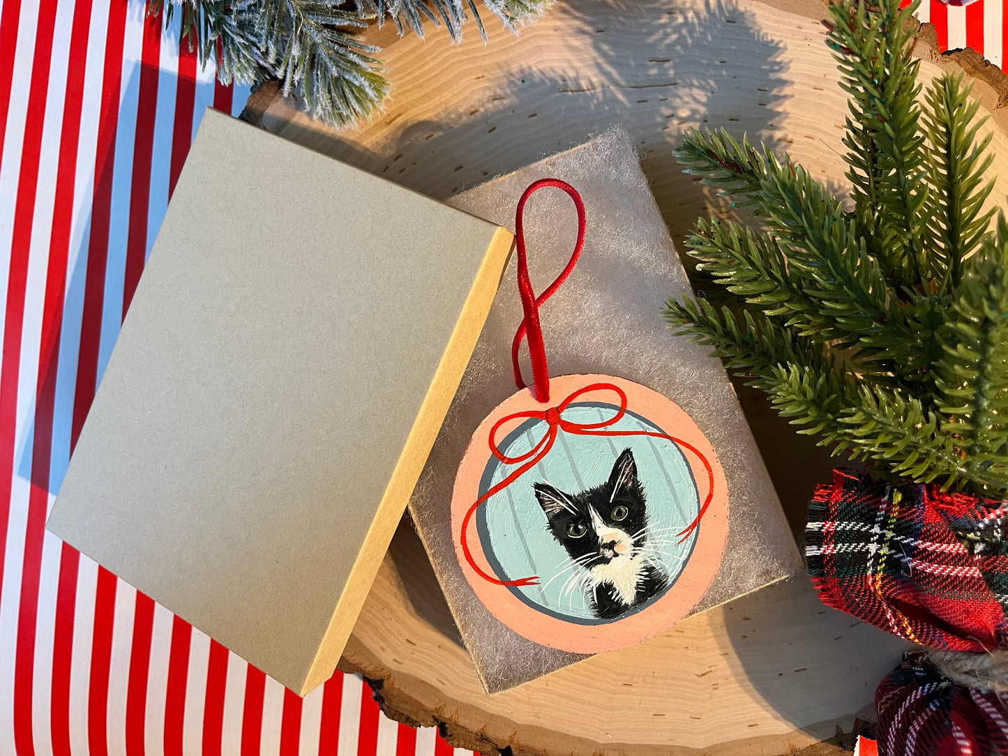 Round Hand Painted Pet Ornaments